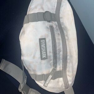 Gymshark Light Gray Belt Bag